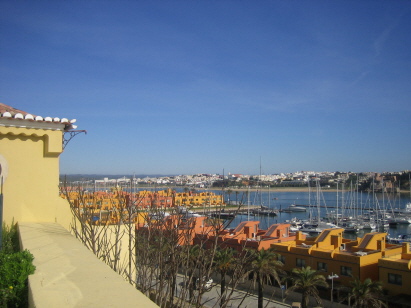 Hafen und Ferragudo Hafen und Ferragudo