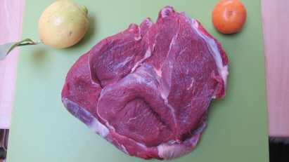 Ob das Kamelfleisch schmeckt ? Ob das Kamelfleisch schmeckt ?