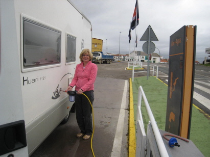 Wasser fassen, natürlich mit Filter Wasser fassen, natürlich mit Filter